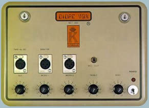 Amplificador Dual Est&eacute;reo Biling&uuml;e