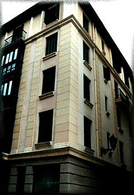 Fachada del Hotel Sirimiri