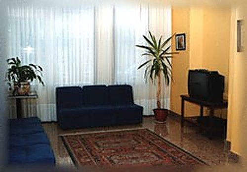 Salón del Hotel - Haga click para volver