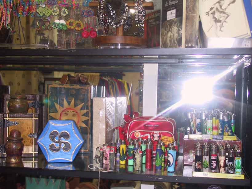 Bisuter&iacute;a y artesan&iacute;a..