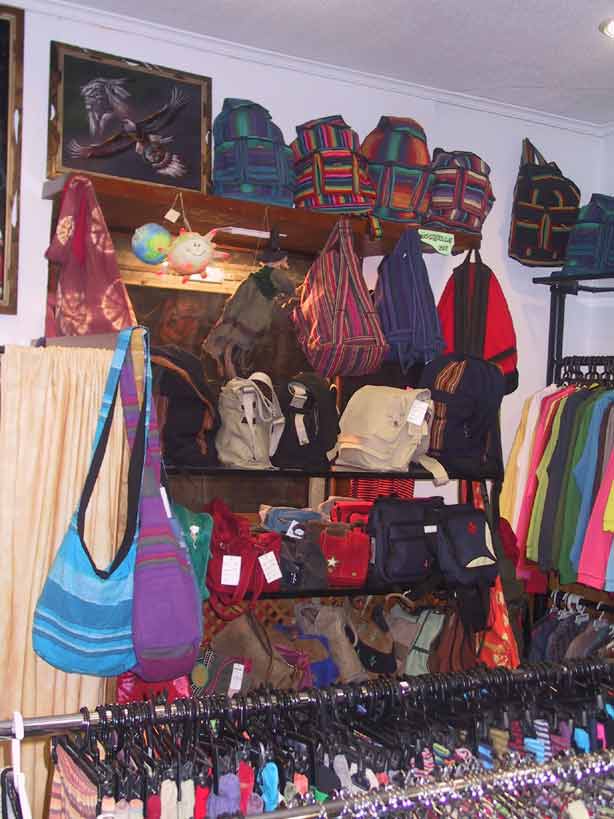 Bolsos y camisetas