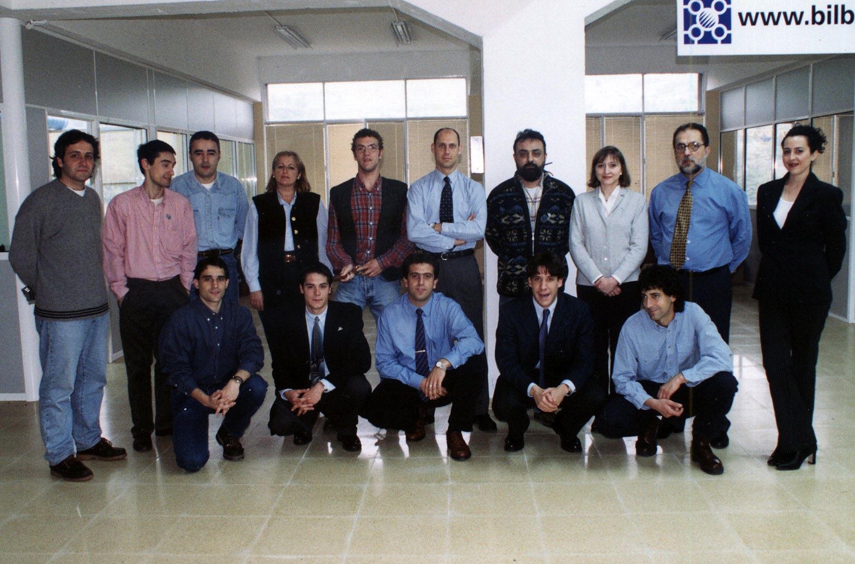 La plantilla de Zubinet al completo con el rótulo de bilbaoweb