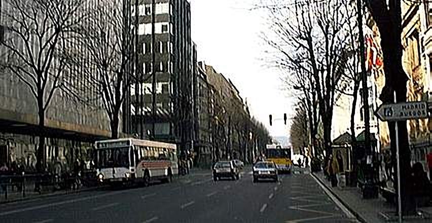 Gran Vía delante del Corte hacia Moyúa