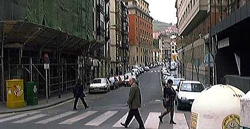 Ibañez a B.Aires delante de juzgado