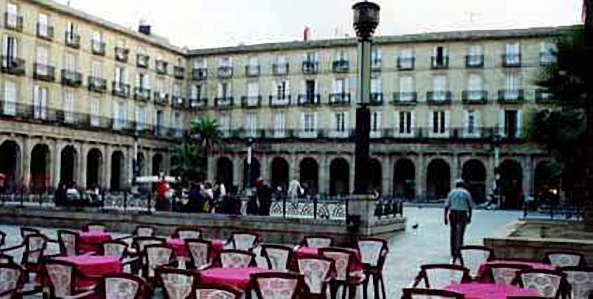 VISTA PLAZA NUEVA